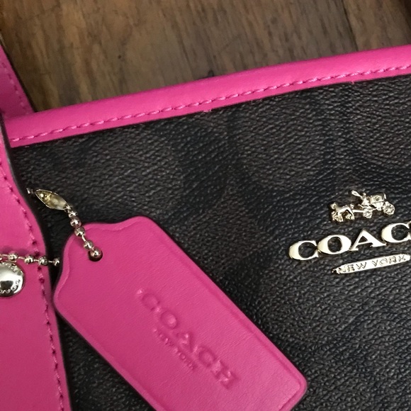 Coach Signature Drawstring Carryall - Picture 2 of 4